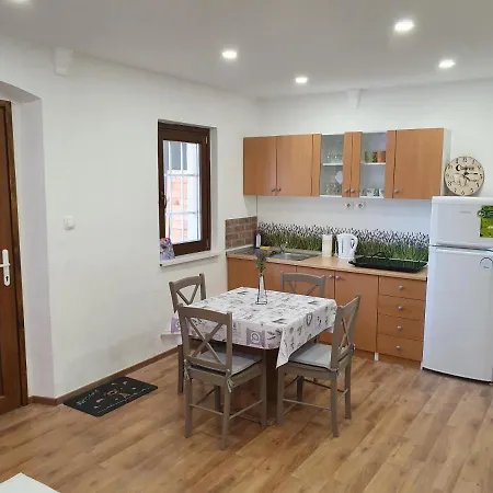 Pr' Basc - Apartma Nik Apartmán *